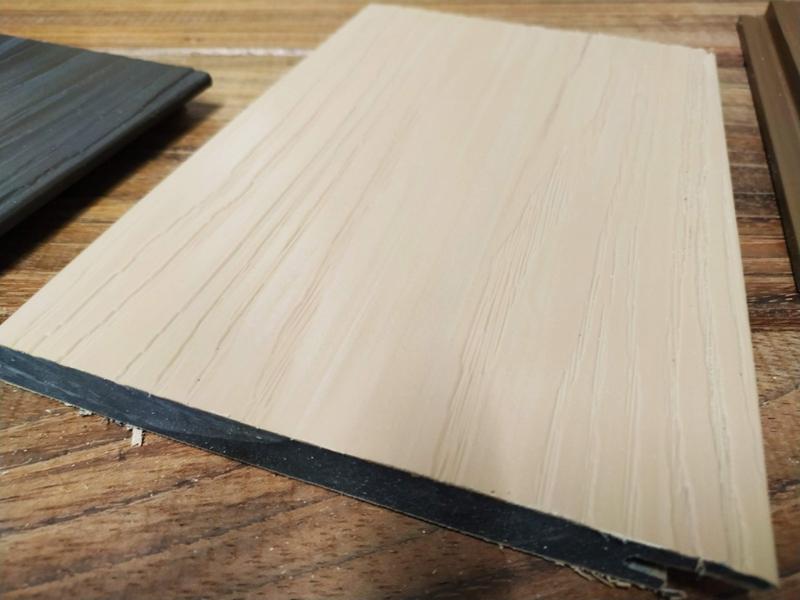 Deska kompozytowa w ogrodzie