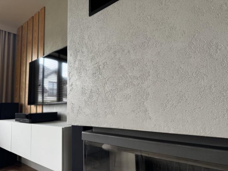 Jak efektownie wykonać beton architektoniczny na ścianie i uniknąć błędów w procesie