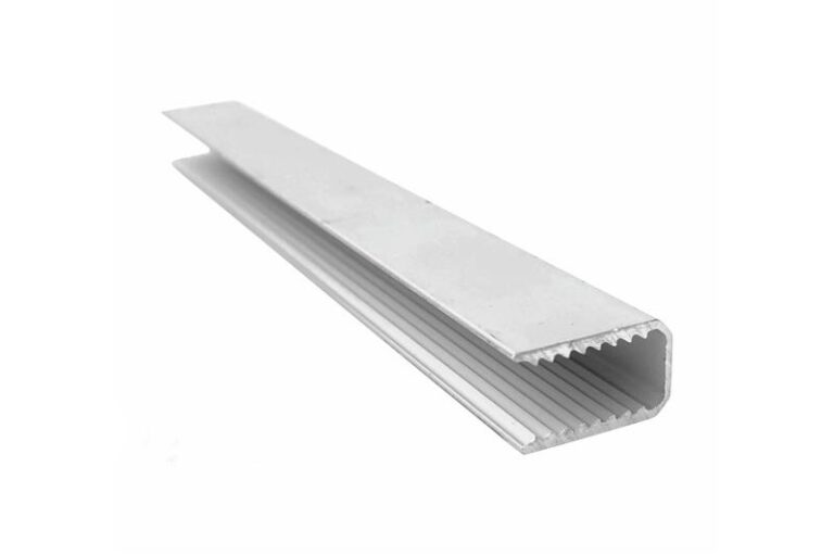 Prosty sposób na estetyczne wnętrze: listwa wykończeniowa samoprzylepna z łatwym montażem