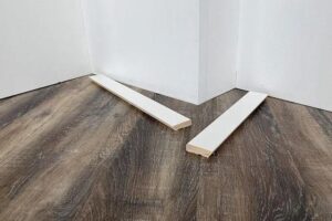 Jak osiągnąć perfekcyjne cięcie listew pod kątem – sprawdź nasz praktyczny poradnik dla majsterkowiczów