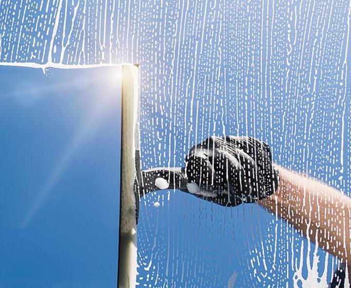 Czyszczenie okien PCV krok po kroku