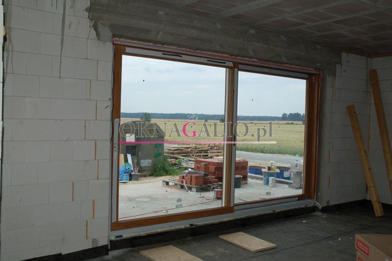 Narzędzia i materiały do montażu okien