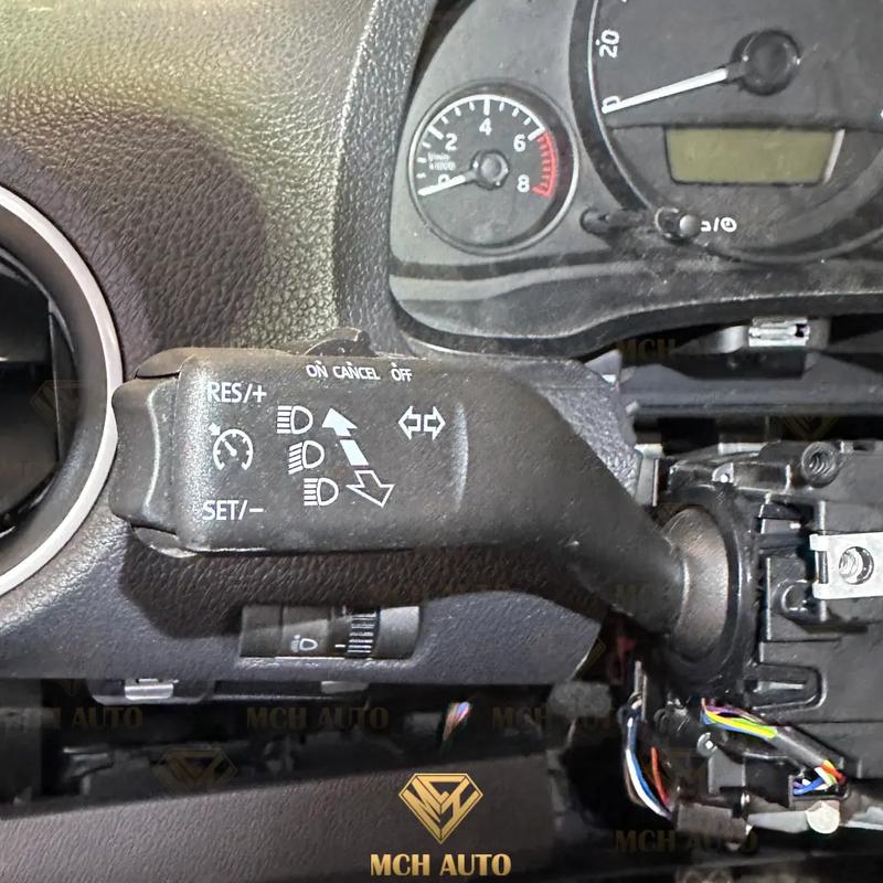 Ile kosztuje montaż tempomatu? Oto kompleksowy cennik i porównanie wydatków