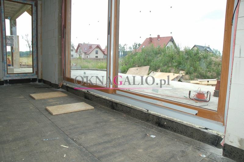 Montaż okna balkonowego krok po kroku – twój praktyczny poradnik