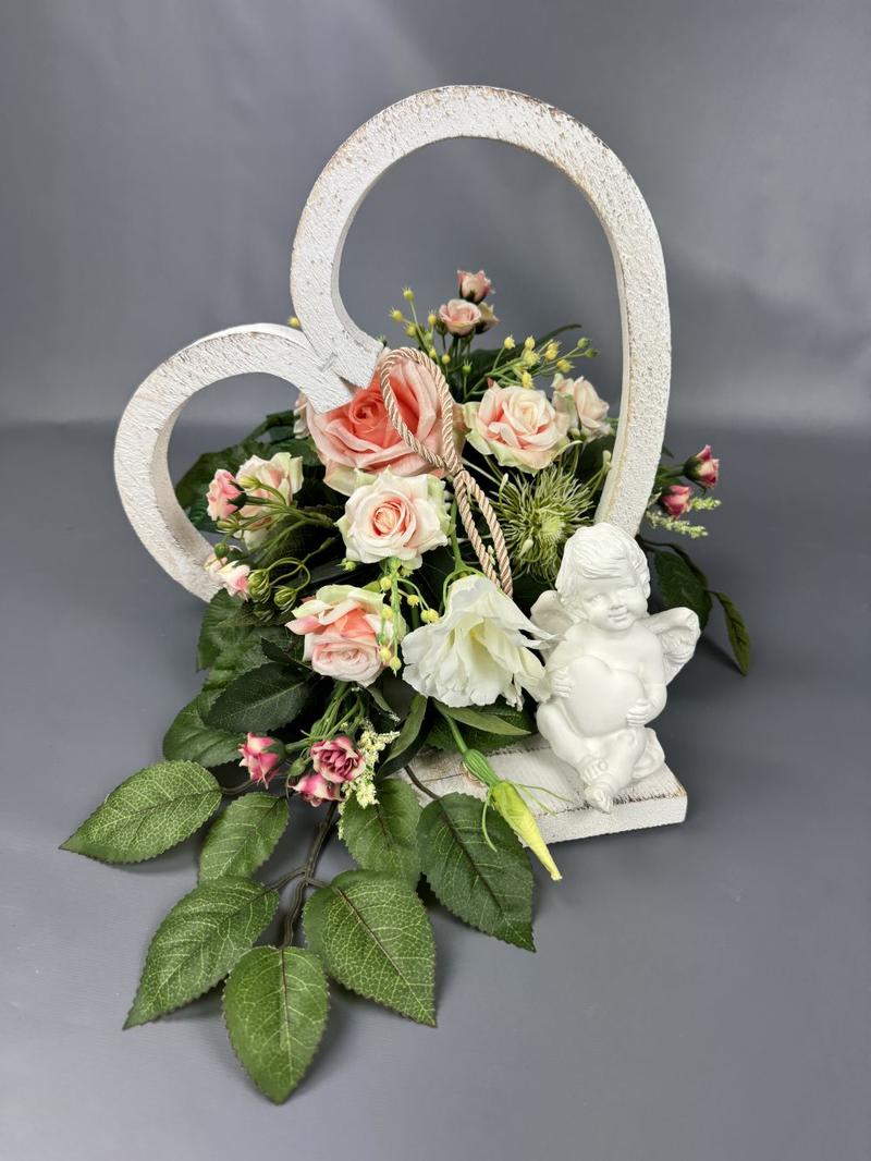 Dobór kwiatów i roślin do stroika