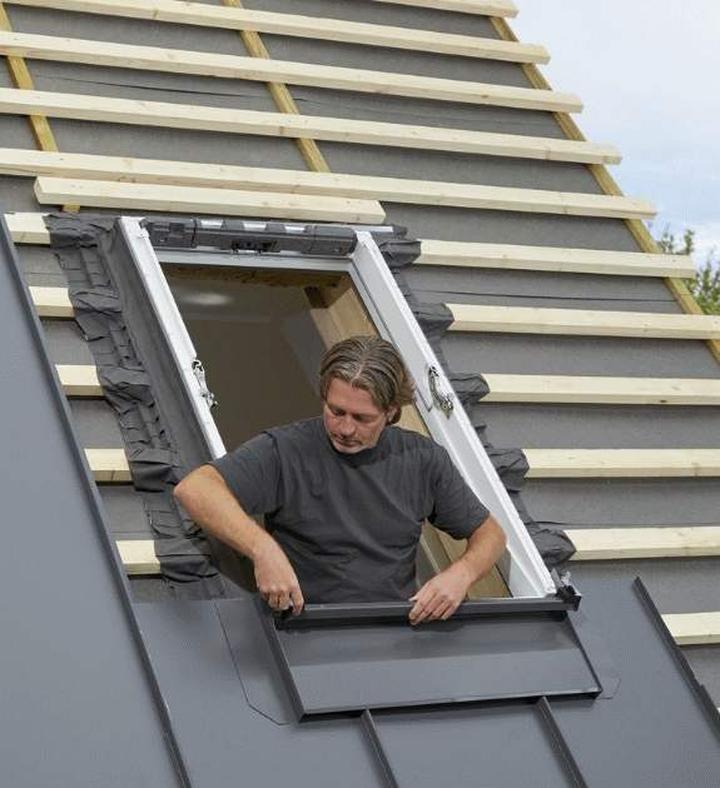 Zasady bezpieczeństwa przy montażu na dachu