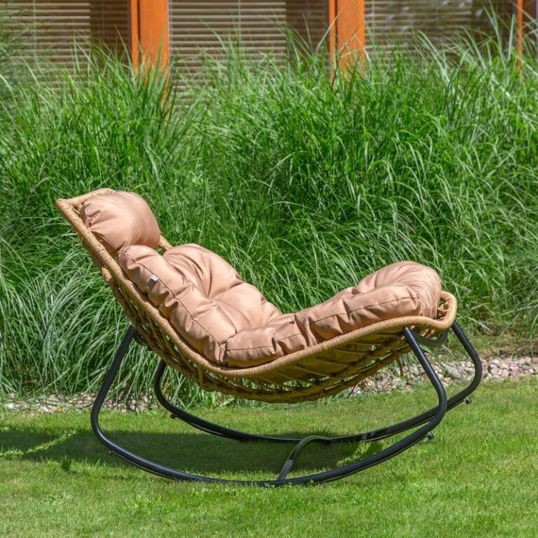 Fotel bujany rozkładany – odkryj, dlaczego jest idealnym wyborem dla twojego wnętrza