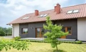 Jak skutecznie ocieplić wyłazy dachowe? Praktyczne porady i wskazówki