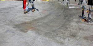 Jak długo wiąże beton: praktyczny przewodnik po etapach i czasie utwardzania
