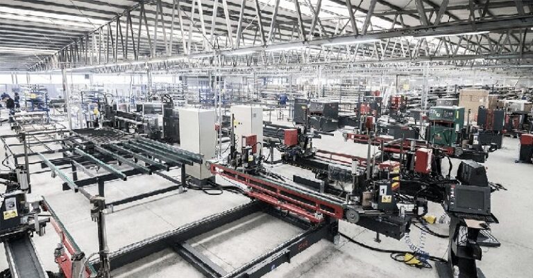 Poznaj tajniki nowoczesnej produkcji okien — od profilu do montażu krok po kroku