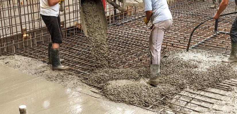 Ile kosztuje tona betonu? Aktualne ceny i sposoby na niższy koszt budowy
