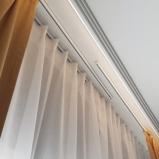 Karnisz wave – nowoczesny system do eleganckiej aranżacji okien