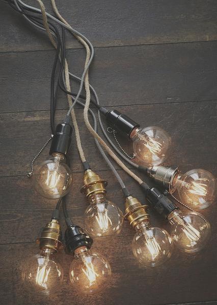 Lampa żarówka na kablu